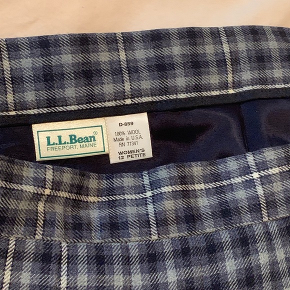 L.L. Bean 100% Wool Pleated Plaid Skirt size 12 Petite Women - Picture 2 of 8